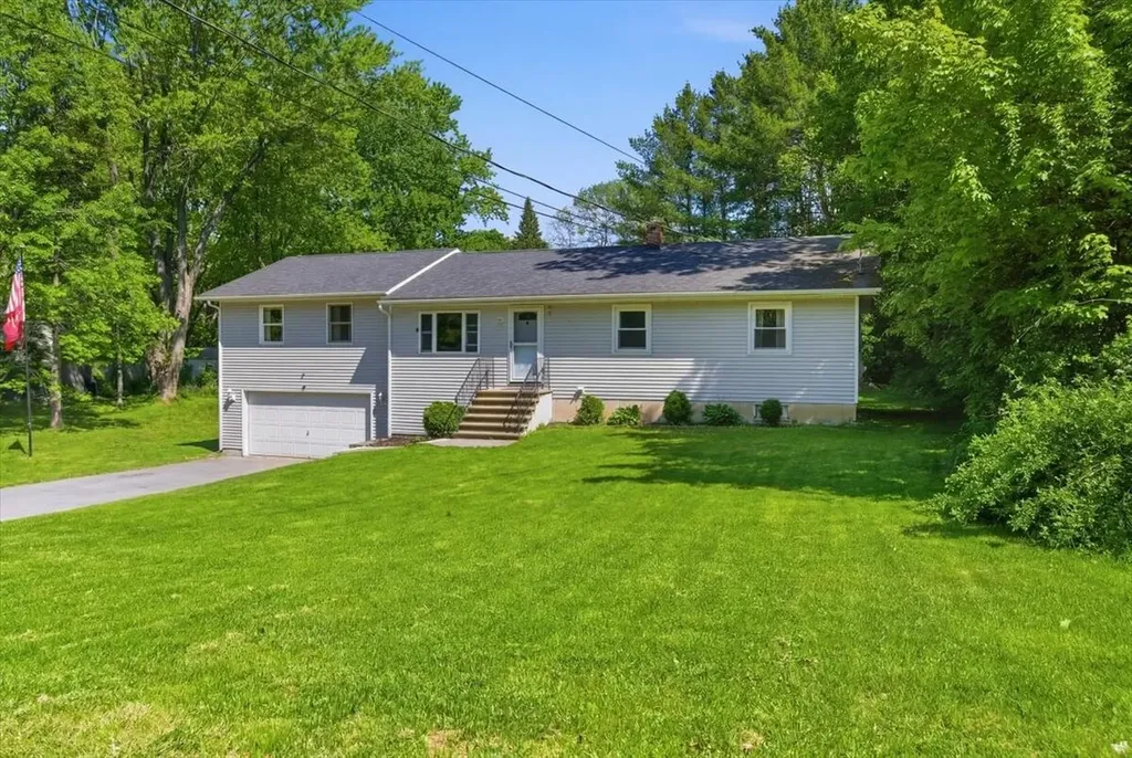 370 Mill Street Auburn ME 04210