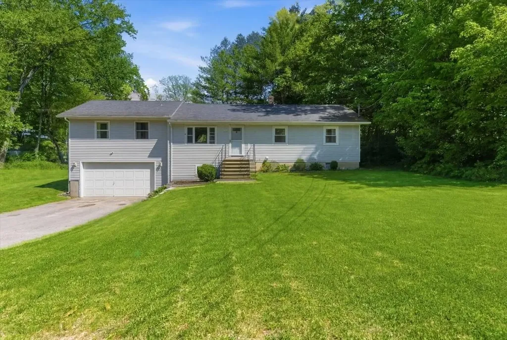 370 Mill Street Auburn ME 04210