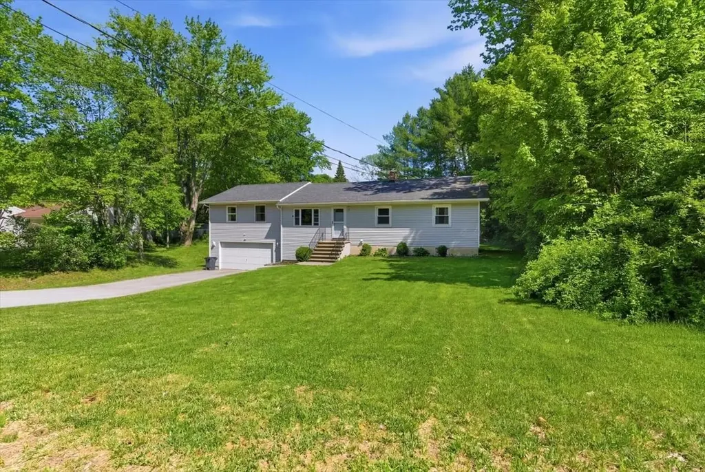 370 Mill Street Auburn ME 04210