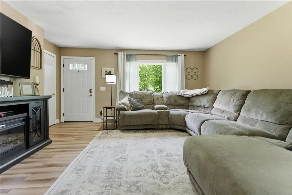 370 Mill Street Auburn ME 04210