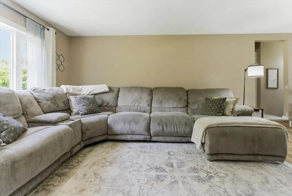 370 Mill Street Auburn ME 04210