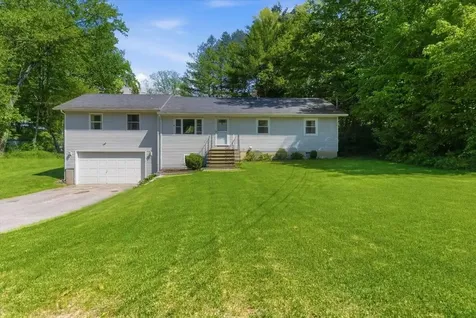 370 Mill Street Auburn ME 04210