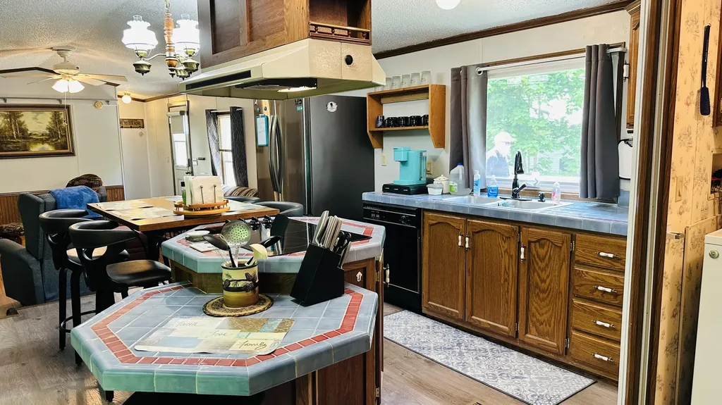 20 Lincoln Street Greenville ME 04441