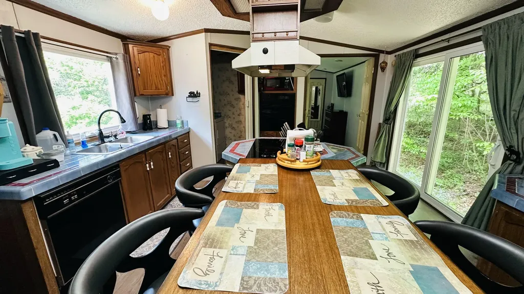 20 Lincoln Street Greenville ME 04441