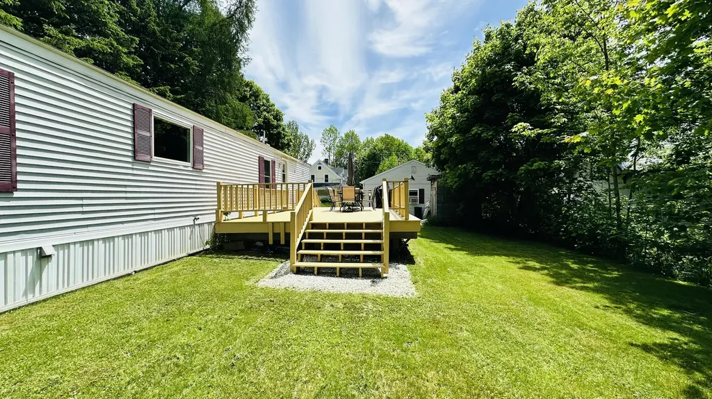 20 Lincoln Street Greenville ME 04441