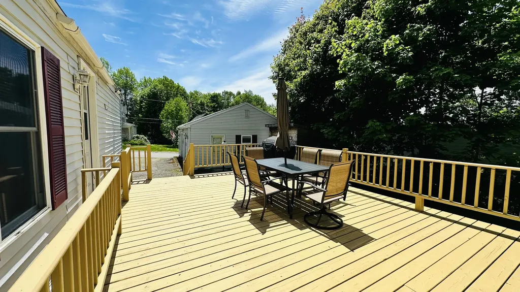 20 Lincoln Street Greenville ME 04441