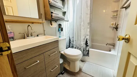 20 Lincoln Street Greenville ME 04441