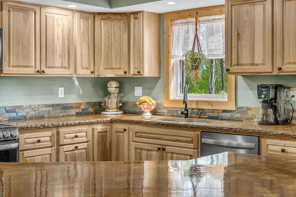 476 North Road Medford ME 04463