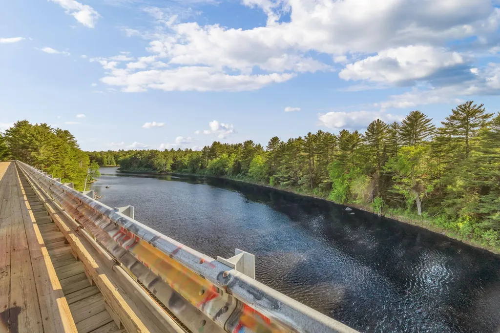 476 North Road Medford ME 04463
