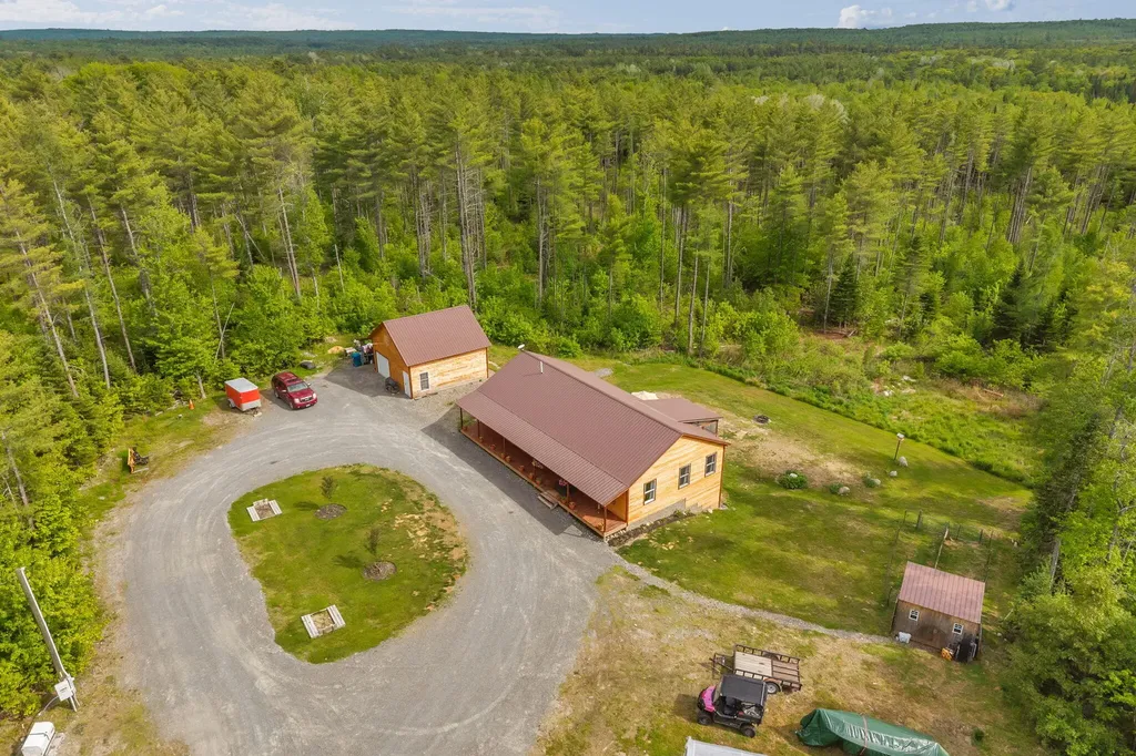 476 North Road Medford ME 04463