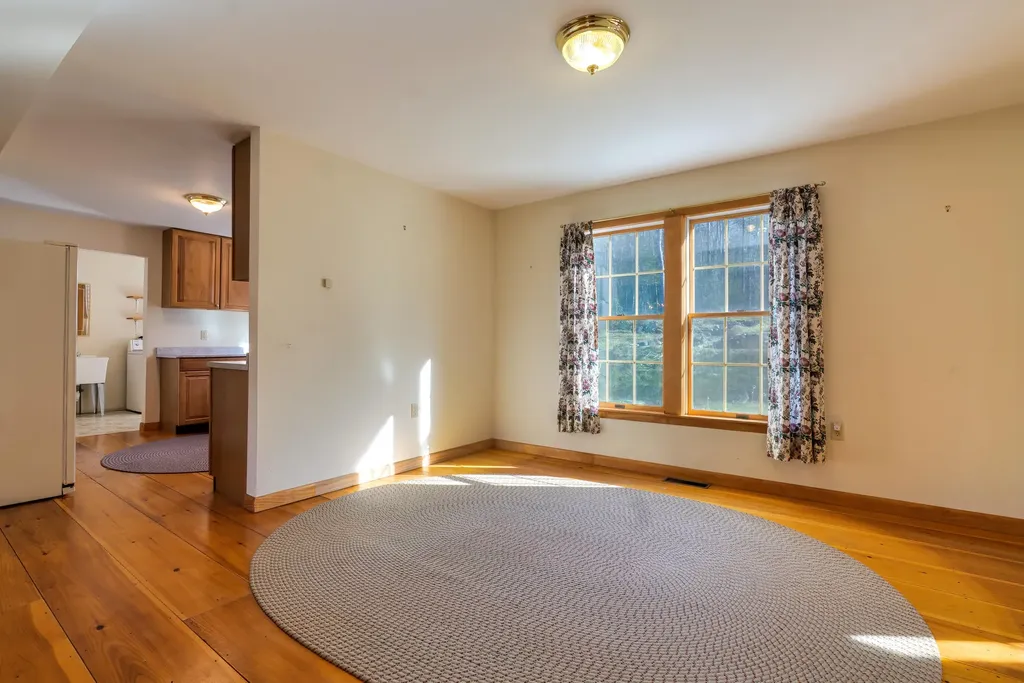 31 Newbury Neck Road Surry ME 04684