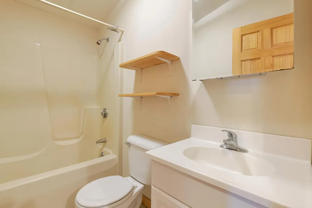 31 Newbury Neck Road Surry ME 04684