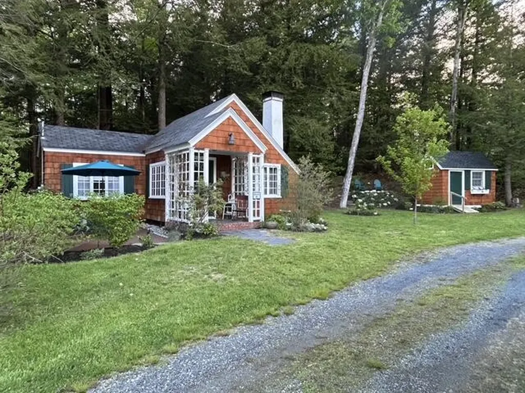 12 Carp Road Madison ME 04950