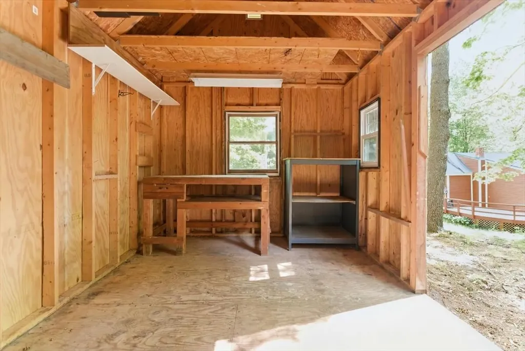 123 Dutton Hill Gray ME 04039