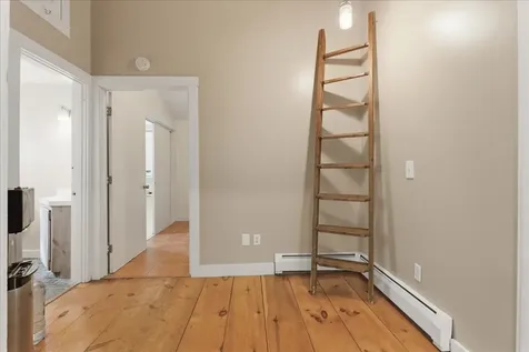 123 Dutton Hill Gray ME 04039