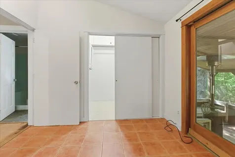 123 Dutton Hill Gray ME 04039