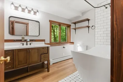 123 Dutton Hill Gray ME 04039