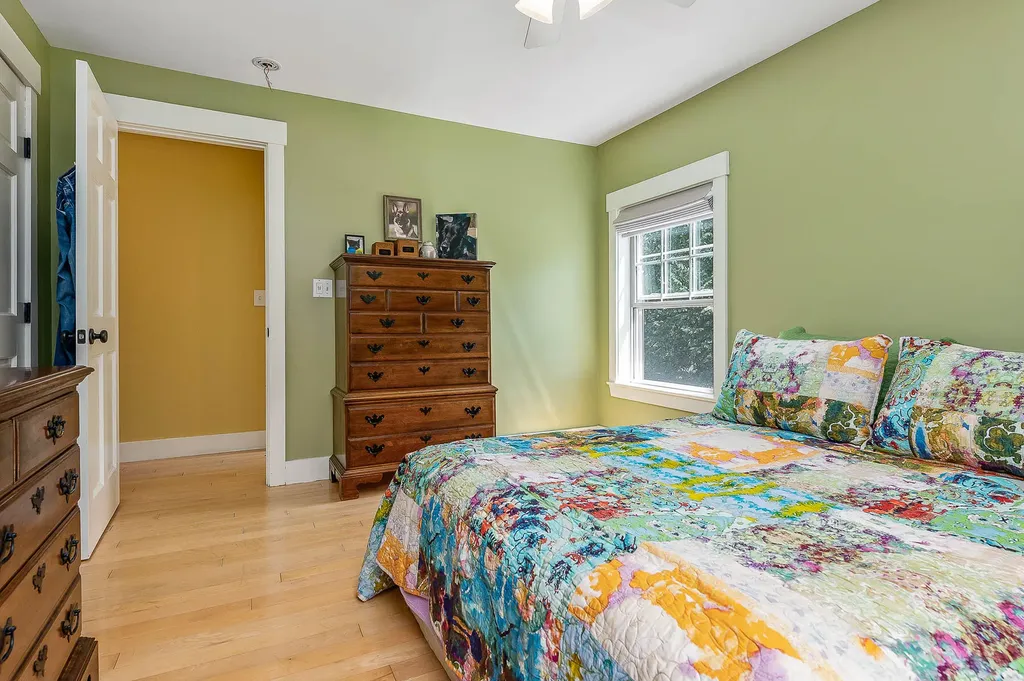60 Remicks Lane Kittery ME 03904