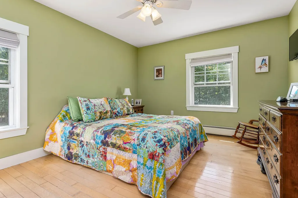 60 Remicks Lane Kittery ME 03904