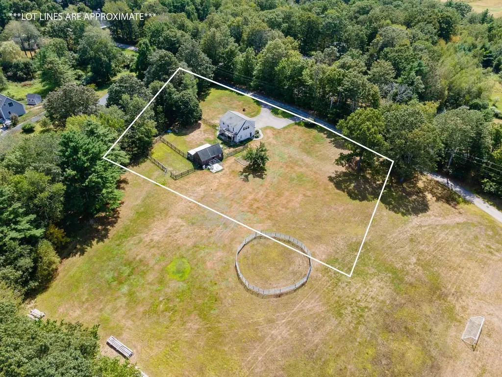 60 Remicks Lane Kittery ME 03904