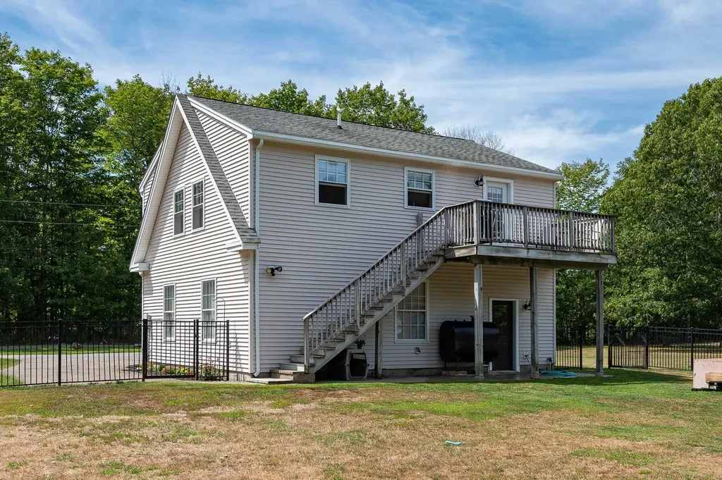 60 Remicks Lane Kittery ME 03904