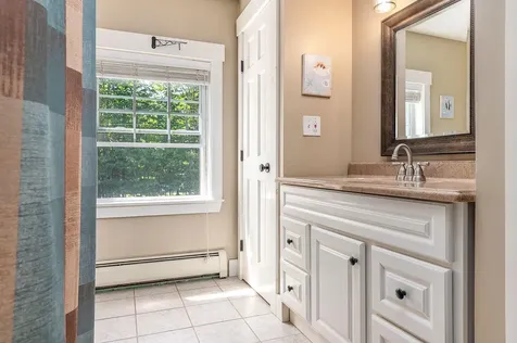 60 Remicks Lane Kittery ME 03904