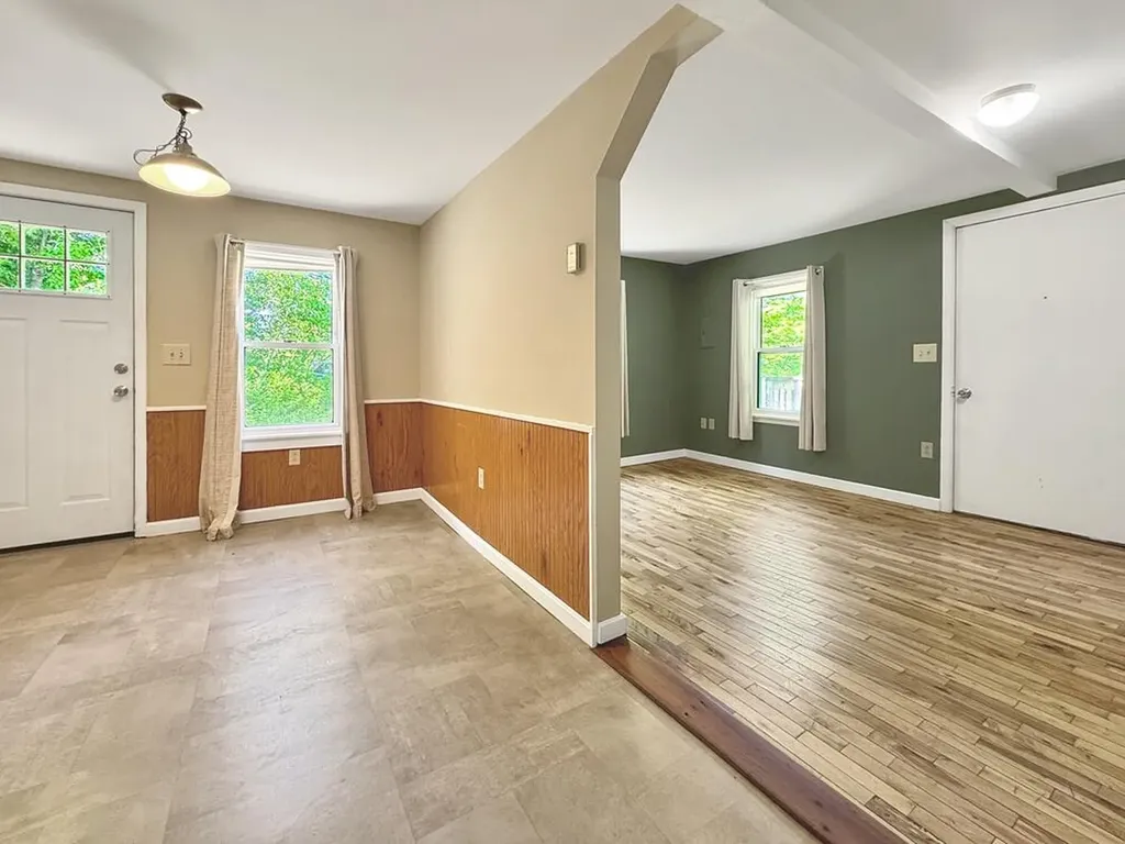 2501 Auburn Road Turner ME 04282