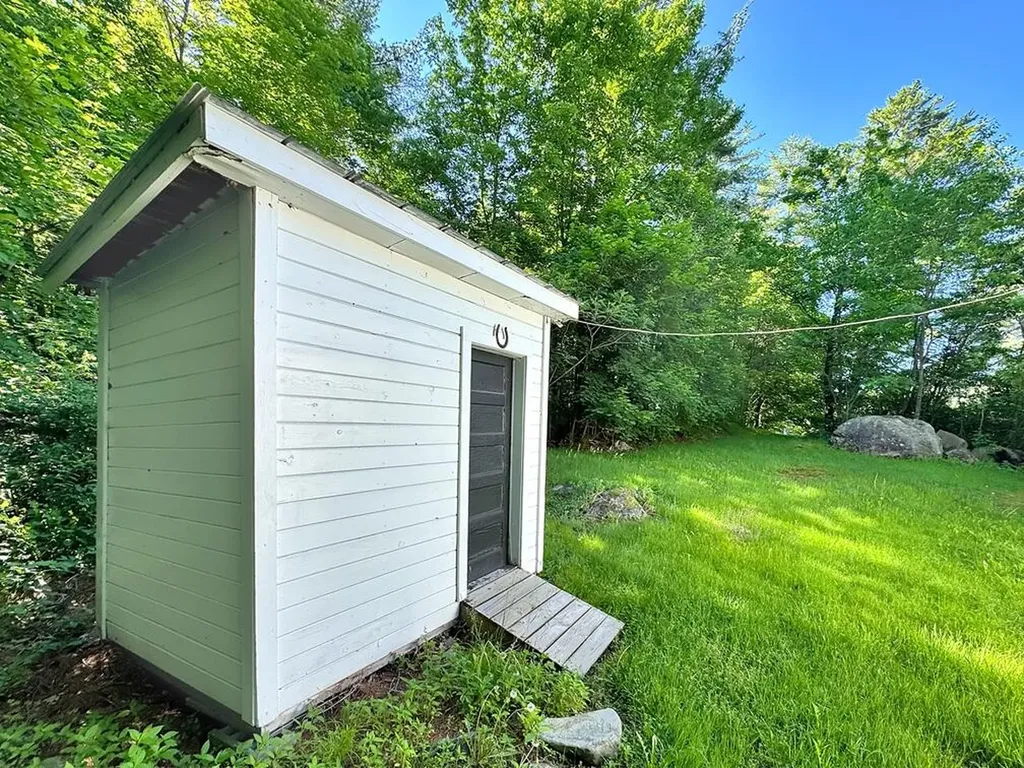2501 Auburn Road Turner ME 04282