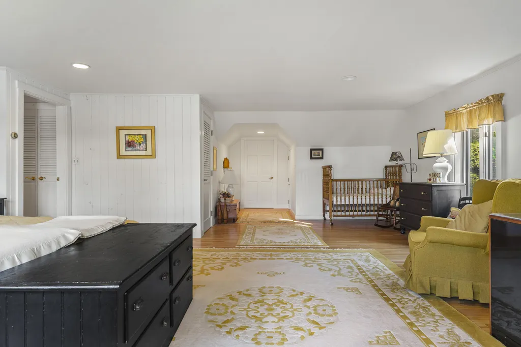 43 Woodward Farm Road Bristol ME 04539