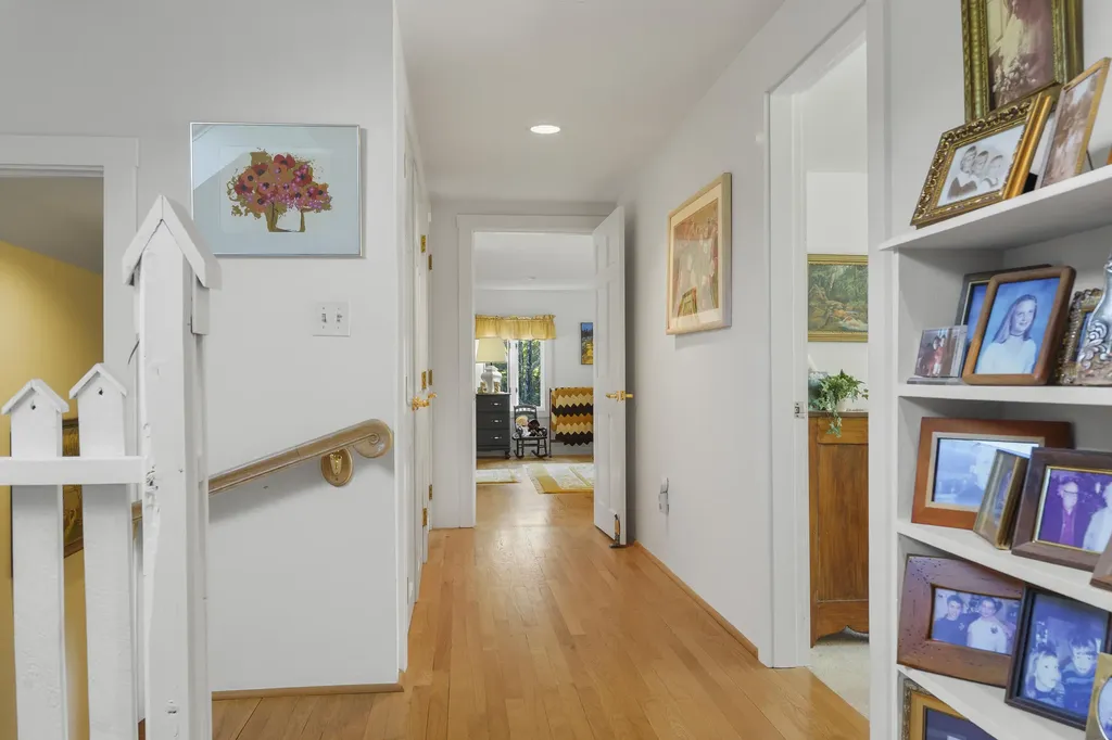 43 Woodward Farm Road Bristol ME 04539