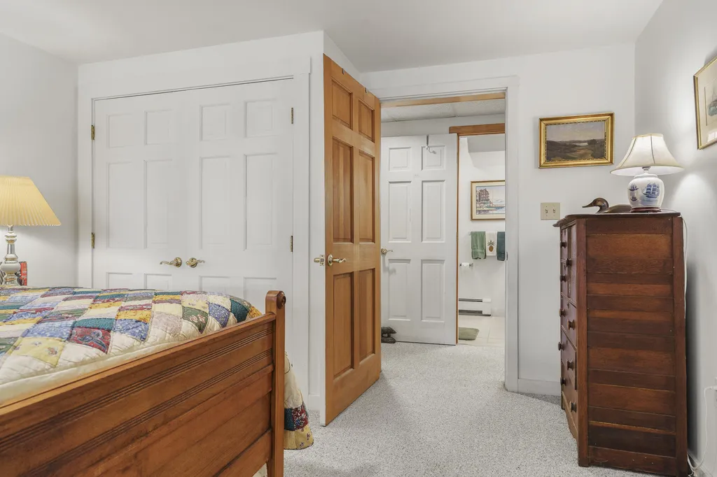 43 Woodward Farm Road Bristol ME 04539