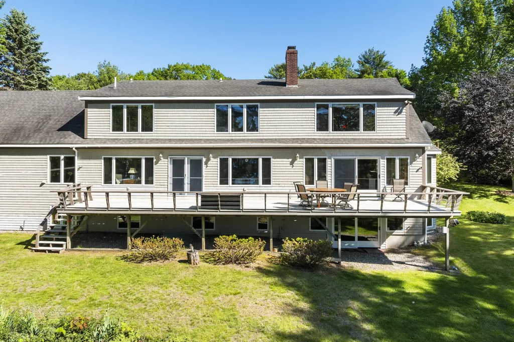 43 Woodward Farm Road Bristol ME 04539