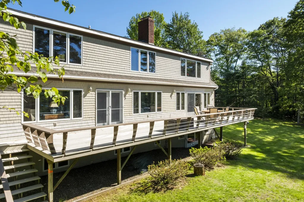 43 Woodward Farm Road Bristol ME 04539