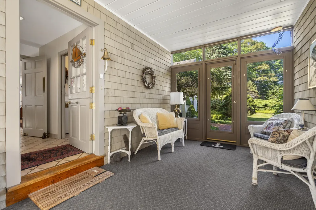 43 Woodward Farm Road Bristol ME 04539