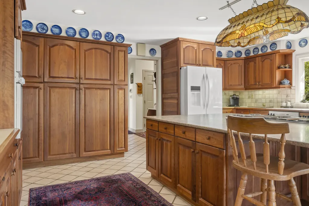43 Woodward Farm Road Bristol ME 04539