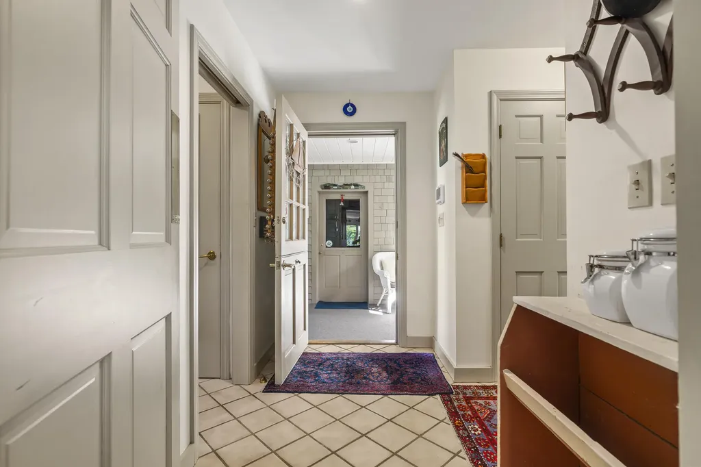 43 Woodward Farm Road Bristol ME 04539