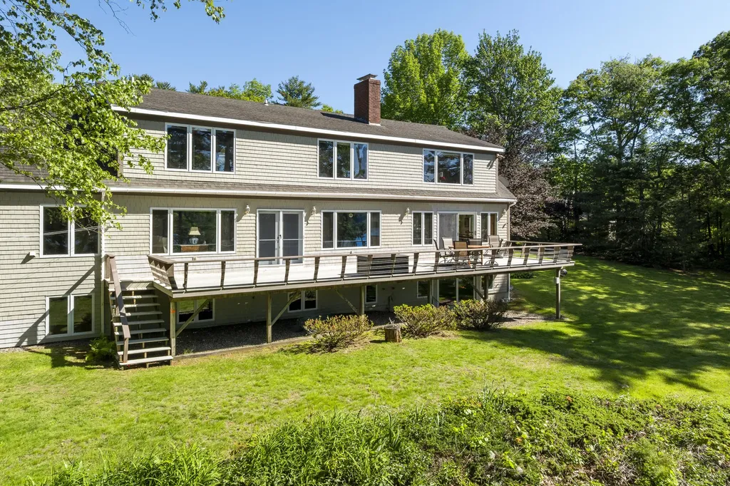 43 Woodward Farm Road Bristol ME 04539