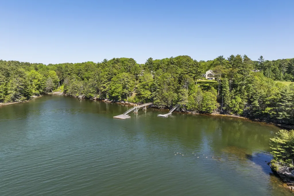 43 Woodward Farm Road Bristol ME 04539