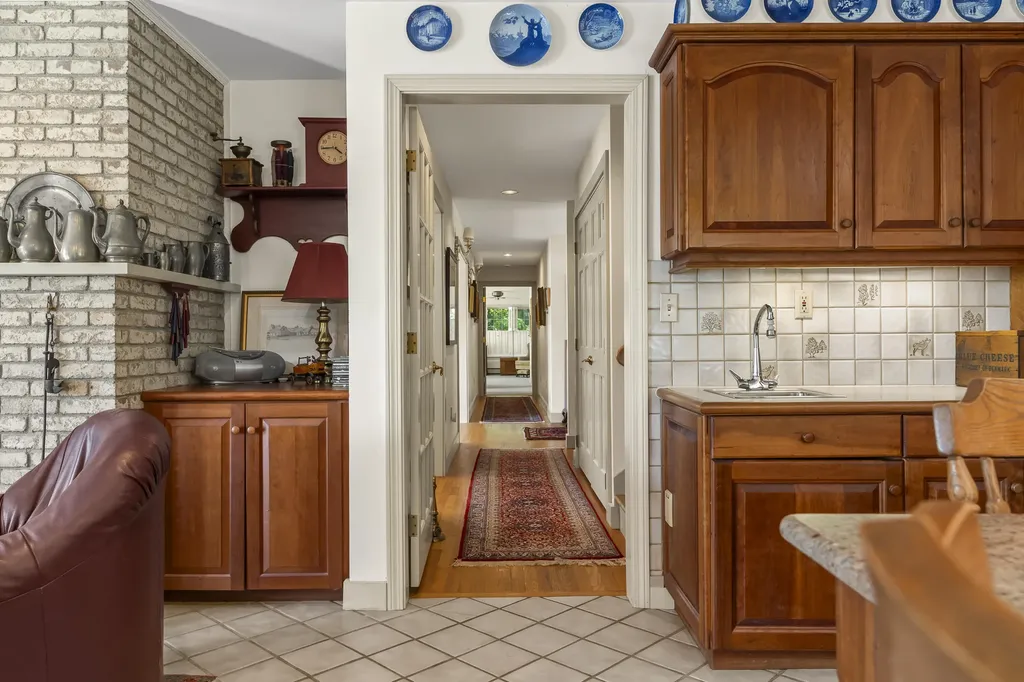 43 Woodward Farm Road Bristol ME 04539