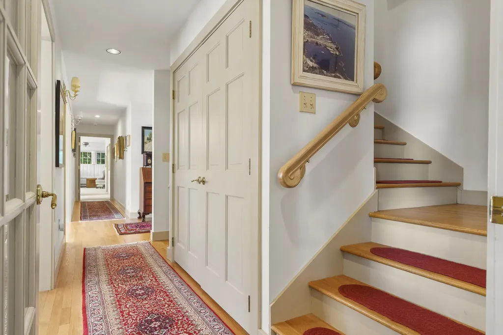 43 Woodward Farm Road Bristol ME 04539