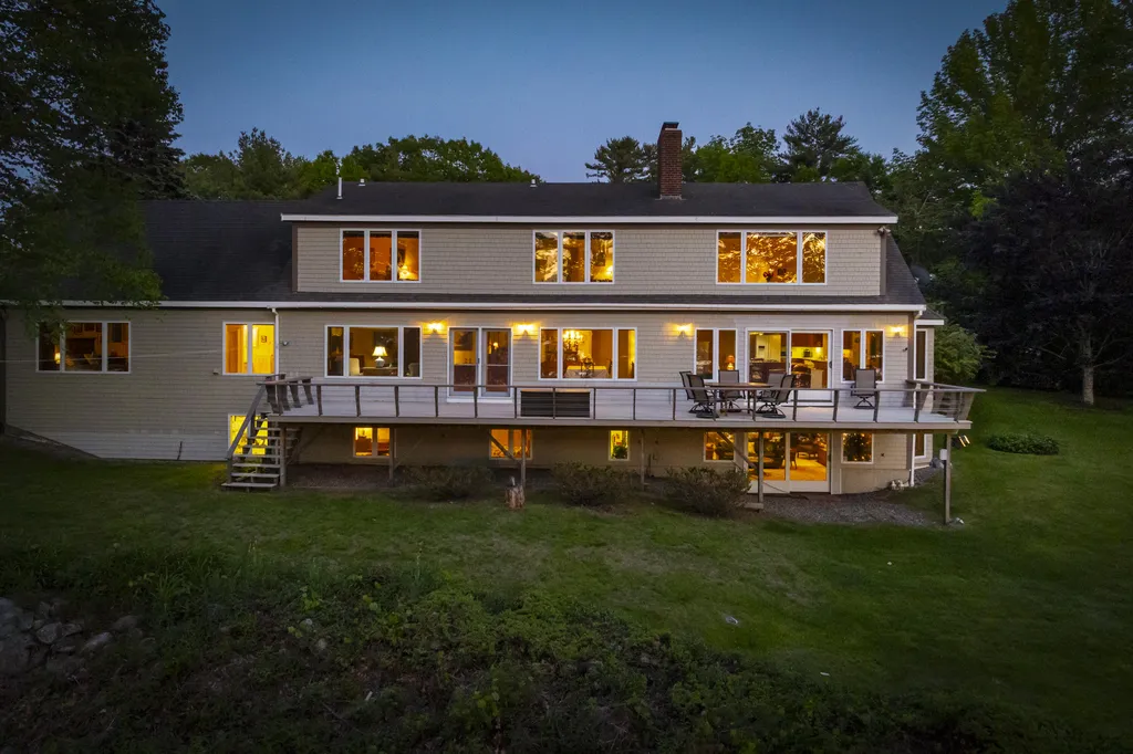 43 Woodward Farm Road Bristol ME 04539