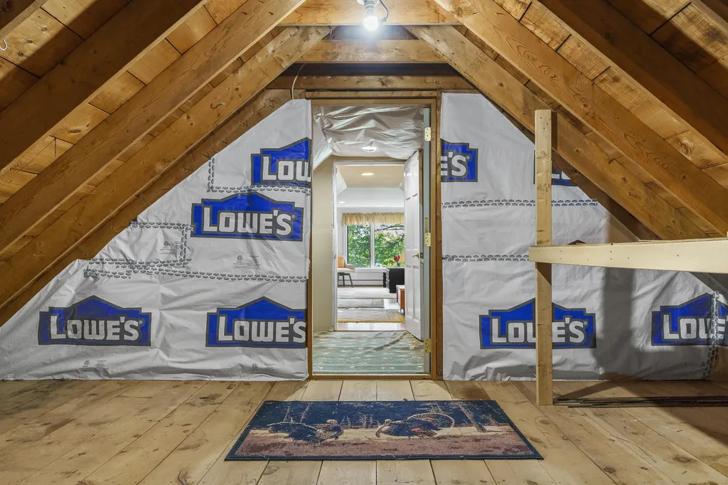 43 Woodward Farm Road Bristol ME 04539