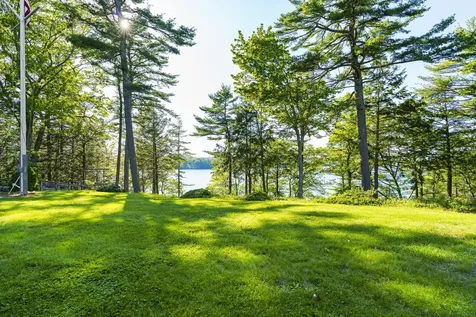 43 Woodward Farm Road Bristol ME 04539