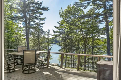 43 Woodward Farm Road Bristol ME 04539