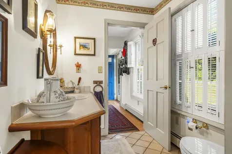 43 Woodward Farm Road Bristol ME 04539