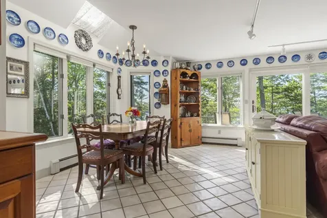 43 Woodward Farm Road Bristol ME 04539