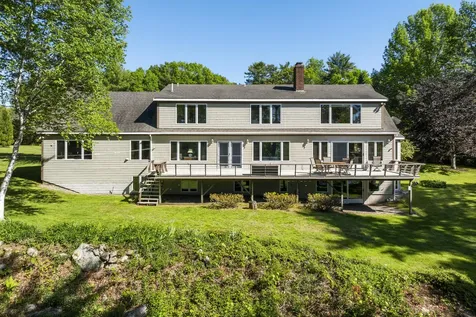 43 Woodward Farm Road Bristol ME 04539