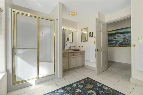 43 Woodward Farm Road Bristol ME 04539