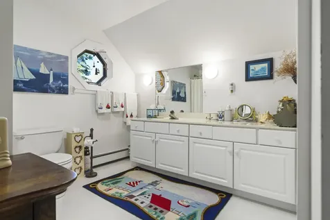 43 Woodward Farm Road Bristol ME 04539