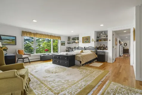 43 Woodward Farm Road Bristol ME 04539